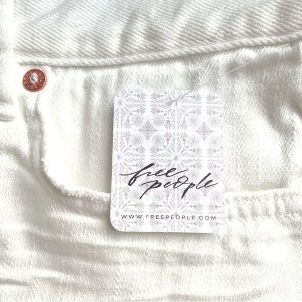 NWT Free People Loving Good Vibrations White Distressed Jean Shorts Size 27 NEW - Picture 12 of 16
